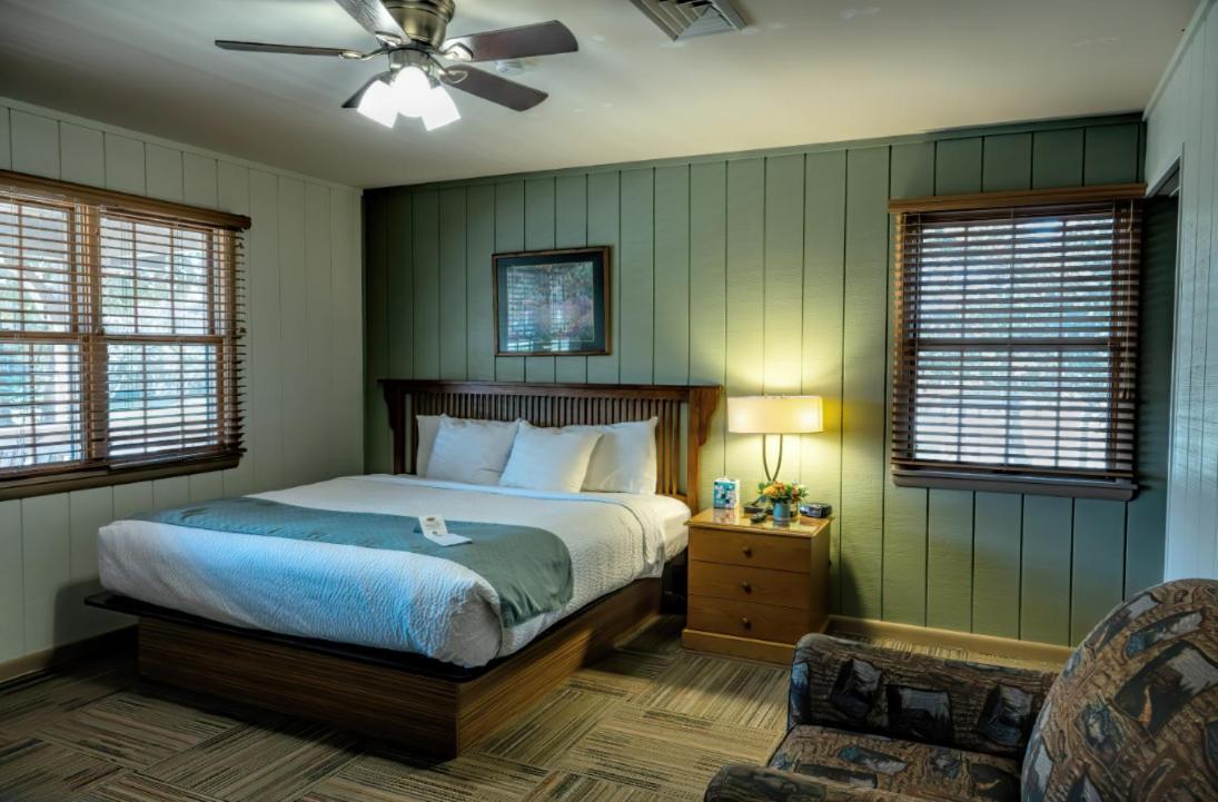 Postoak Lodge And Retreat Tulsa Bagian luar foto