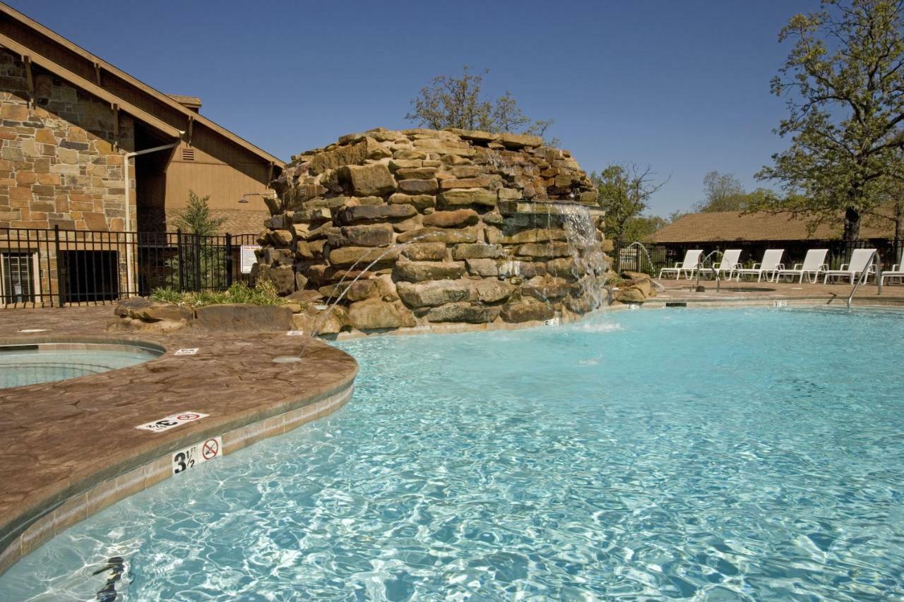 Postoak Lodge And Retreat Tulsa Ruang foto