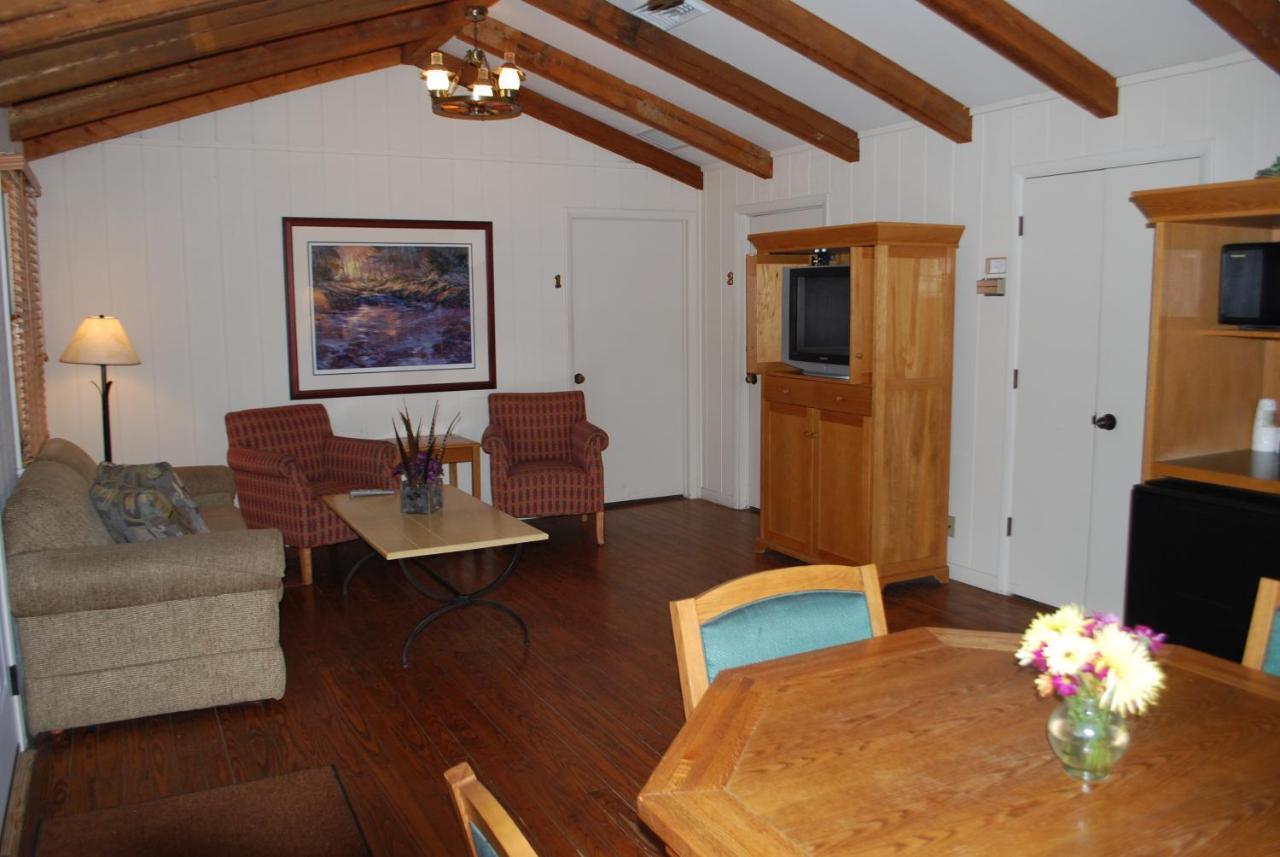 Postoak Lodge And Retreat Tulsa Ruang foto