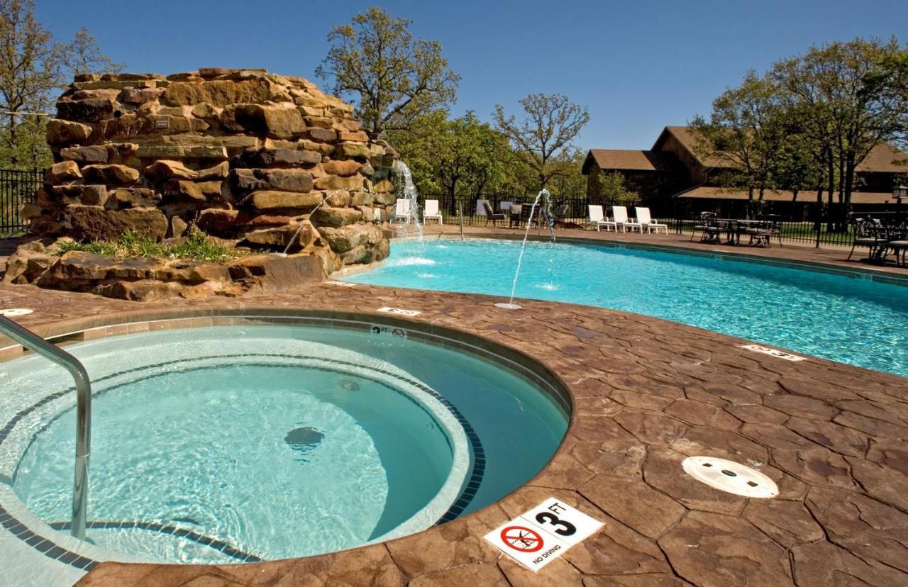 Postoak Lodge And Retreat Tulsa Ruang foto